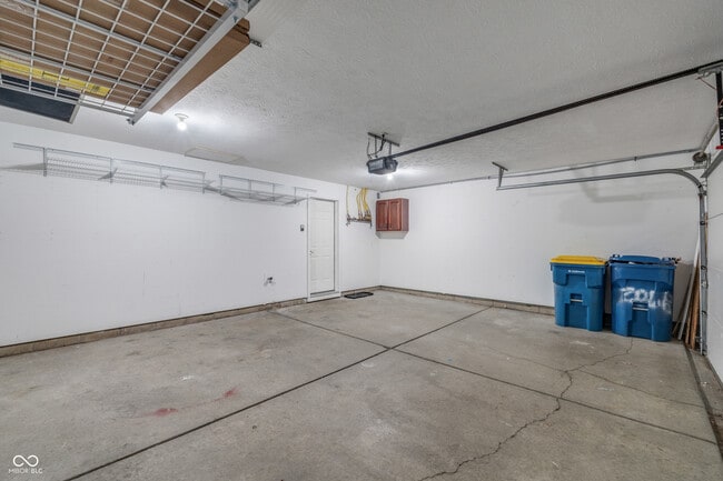 Building Photo - 2068 Broughton St