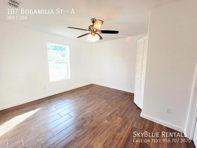Building Photo - 107 Bogamilia St