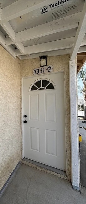 Building Photo - 7331 1/2 Kraft Ave