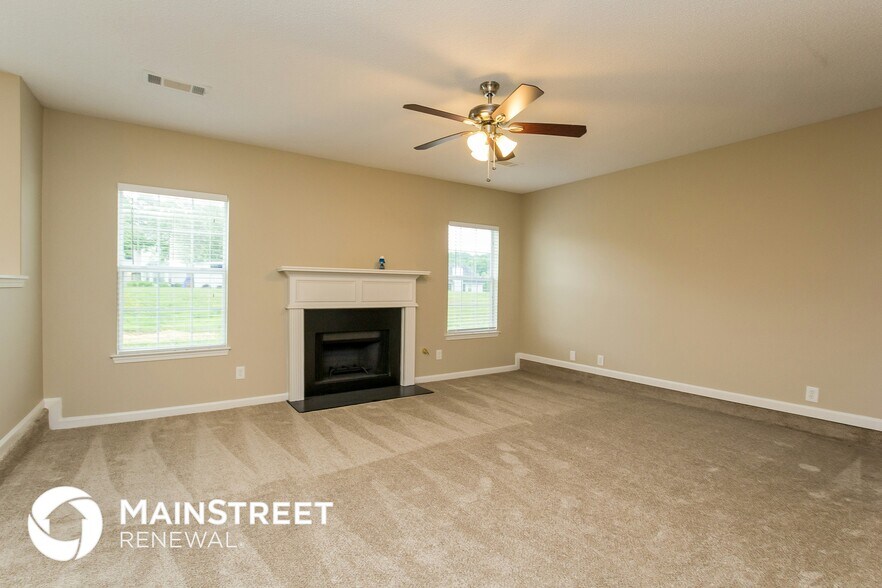 Building Photo - 6792 Foxfire Pl