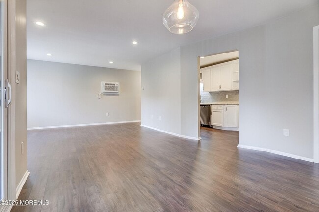 Building Photo - 97 Arrowood Rd