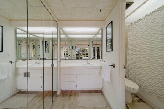 Building Photo - 51 Island Way