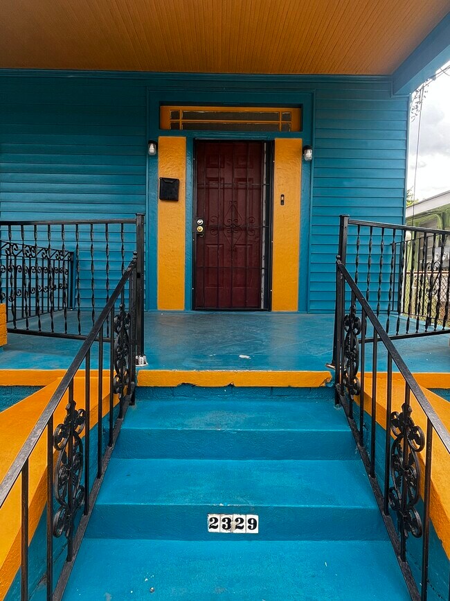 Building Photo - 2331 Saint Anthony St