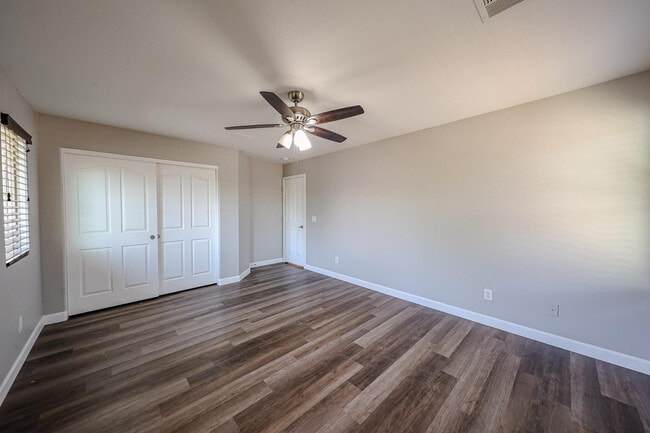 Building Photo - 16982 W Rio Vista Ln
