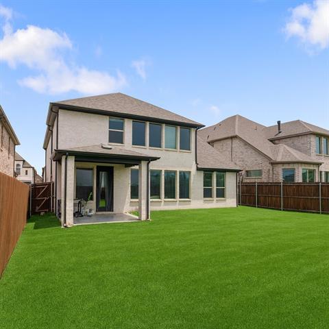 Building Photo - 2333 Willow Garden Dr