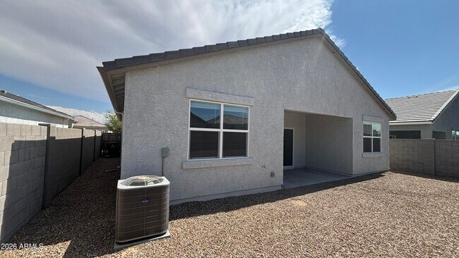 Building Photo - 1136 W Sand Cyn Ct