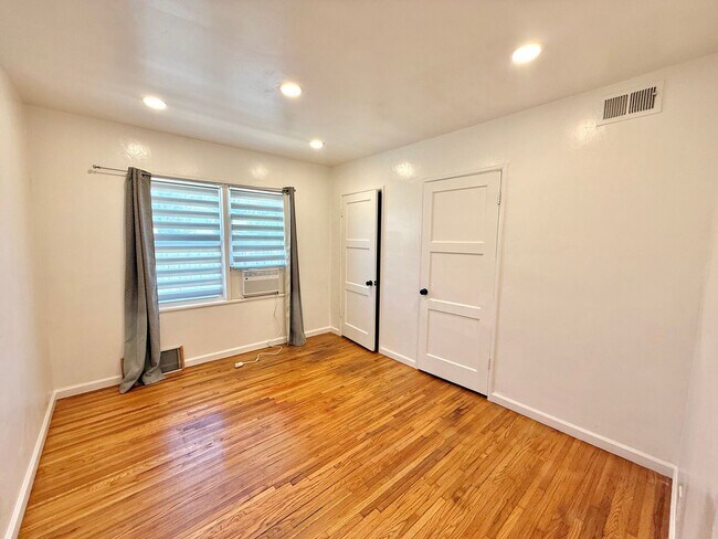 Building Photo - 1478 172nd Ave