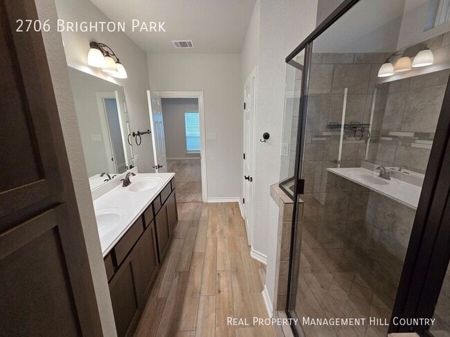 Building Photo - 2706 Brighton Park