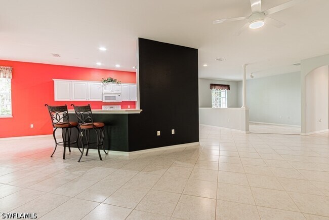 Building Photo - 2215 Hawksridge Dr