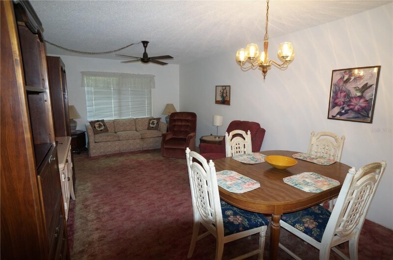 Building Photo - 1406 Arrowhead Cir W