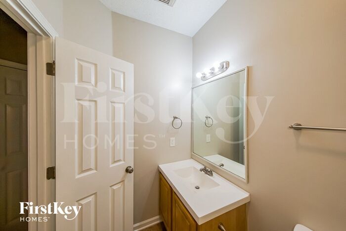 Building Photo - 12922 Woodland Park Cir