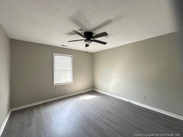 Building Photo - 6036 Lakeway Dr
