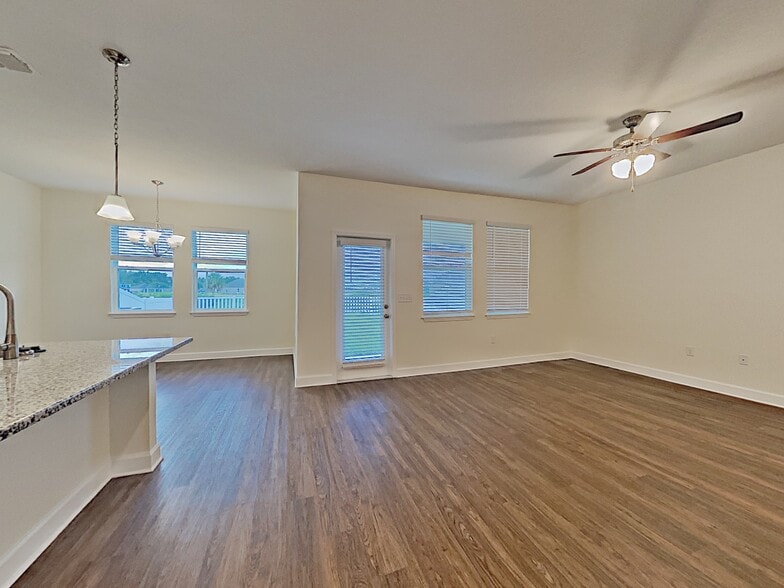 Building Photo - 960 Grafton Ridge Dr