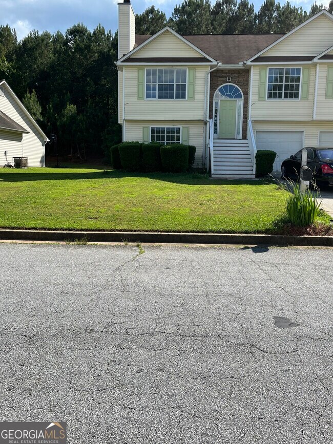 Building Photo - 506 Rosewood Cir