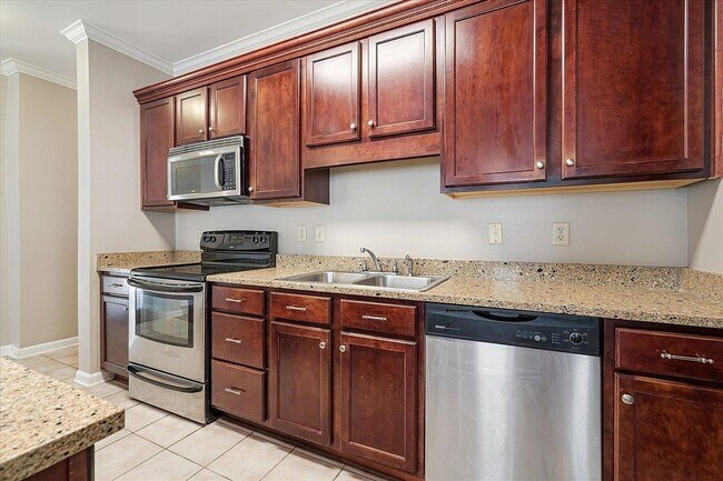 Building Photo - 721 Litty Ct
