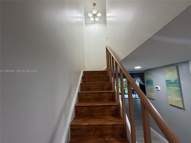 Building Photo - 3962 Inverrary Dr