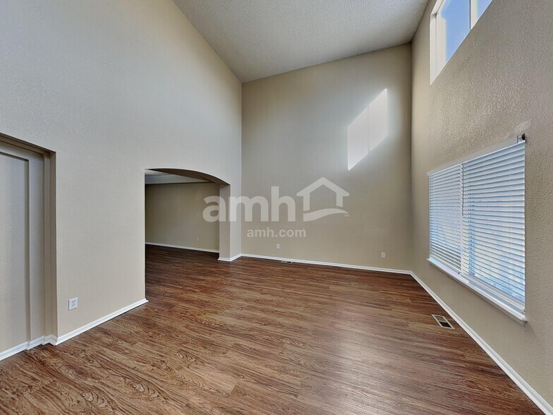 Building Photo - 11393 Gray St