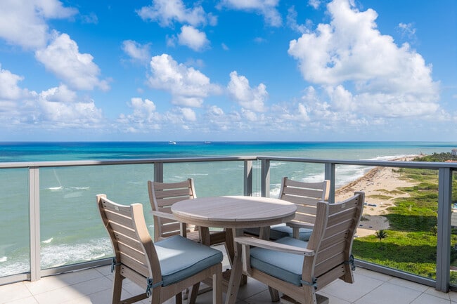 Building Photo - 3100 N Ocean Dr