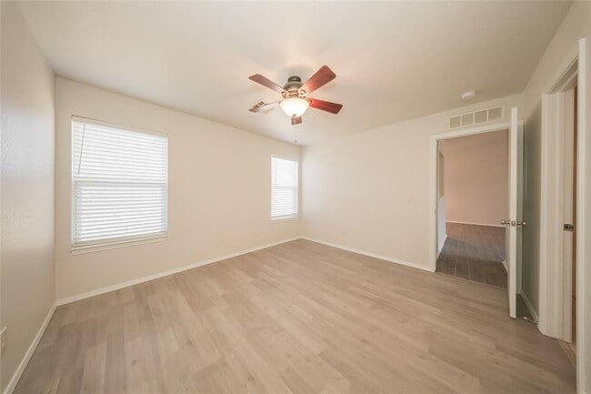 Building Photo - 9117 Checkerbloom Dr