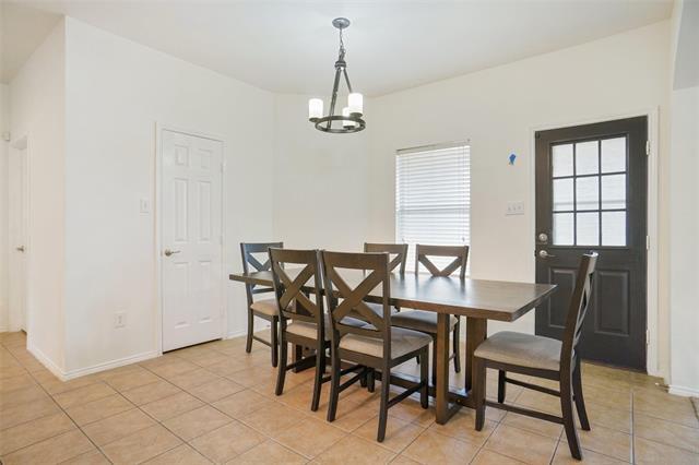 Building Photo - 8652 Fernhill Dr