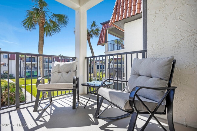 Building Photo - 2313 Costa Verde Blvd