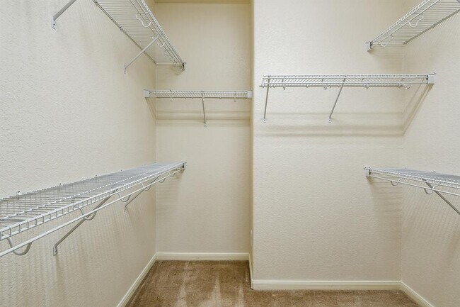 Building Photo - 2318 Appian Way