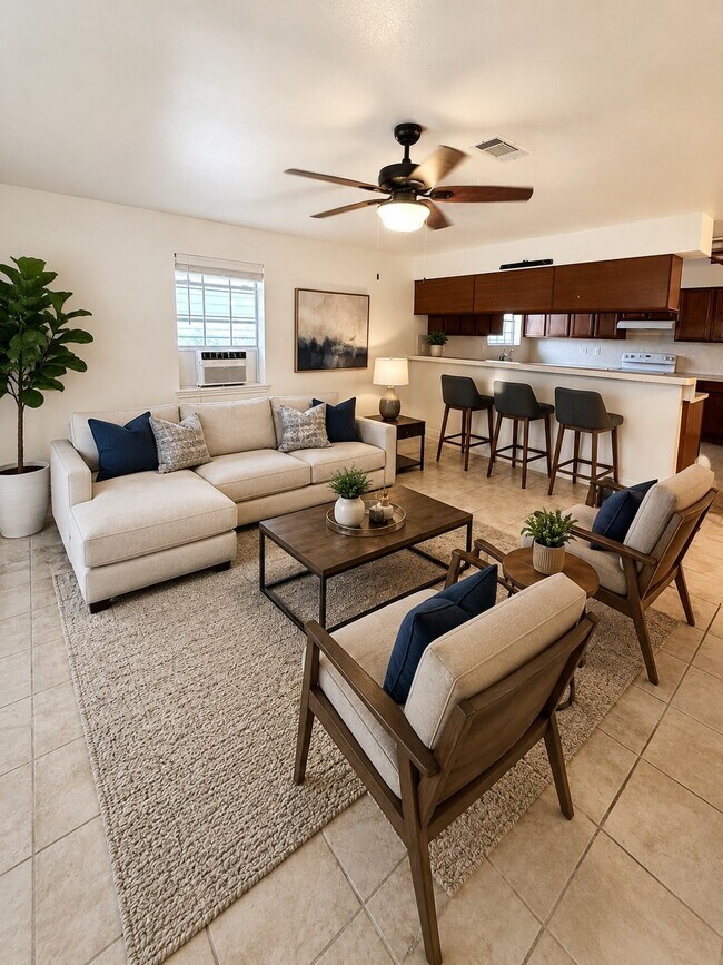 Building Photo - 9009 Tavenor Ln