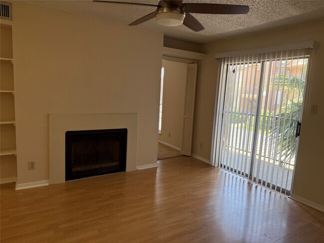 Building Photo - 2121 Hepburn St