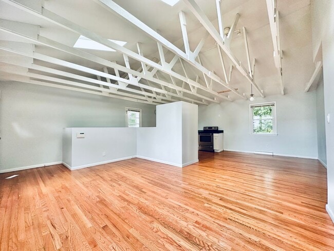 Building Photo - 129 Sheldon Terrace