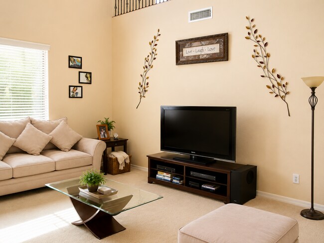 Building Photo - Spacious 5-Bedroom Gilbert Home with a Sparkling Pool!