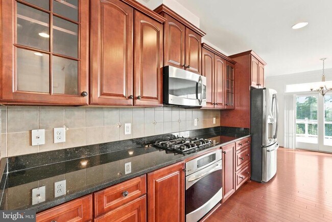 Building Photo - 42615 Beckett Terrace