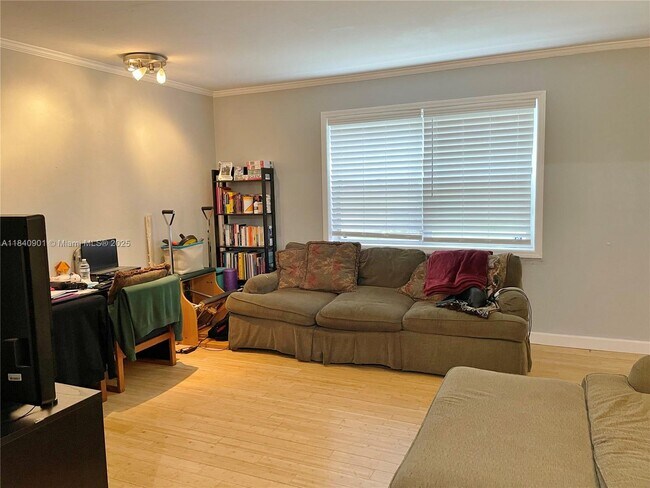 Building Photo - 7965 SW 57th Ave