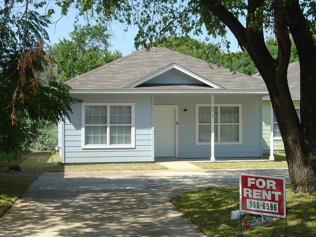 Building Photo - 6019 Atwood St