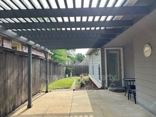 Building Photo - 8841 S Canton Pl