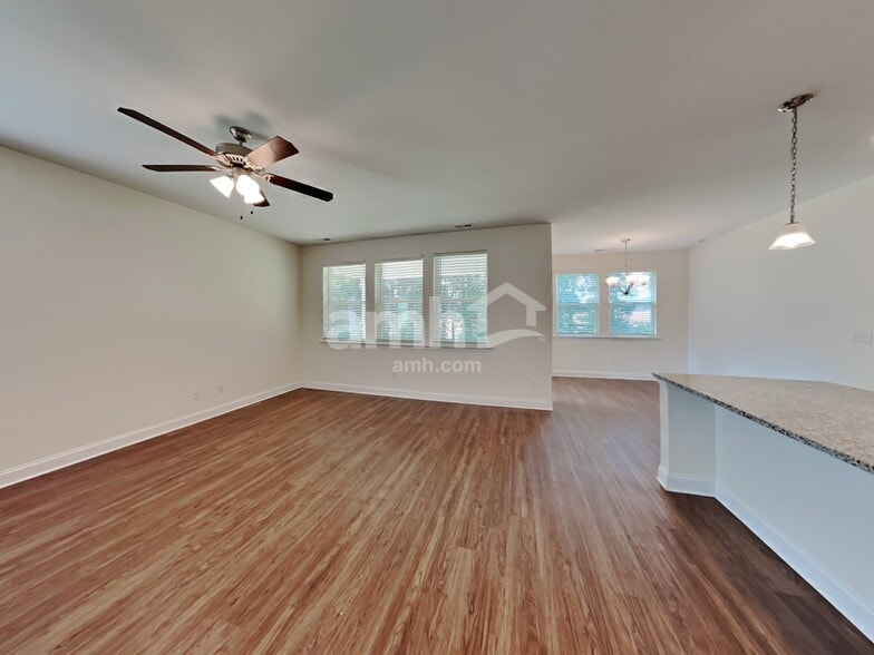 Building Photo - 155 Havenbrook Dr
