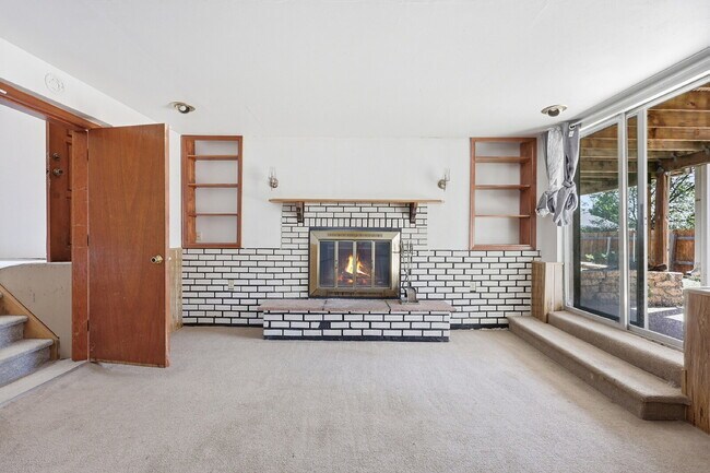 Building Photo - $2,145.95 with $300 off the first month's rent, 4 Beds - 2 Bath, Single Family Home in Colorado S...