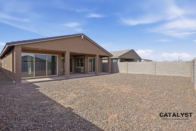 Building Photo - 6926 W Winston Dr