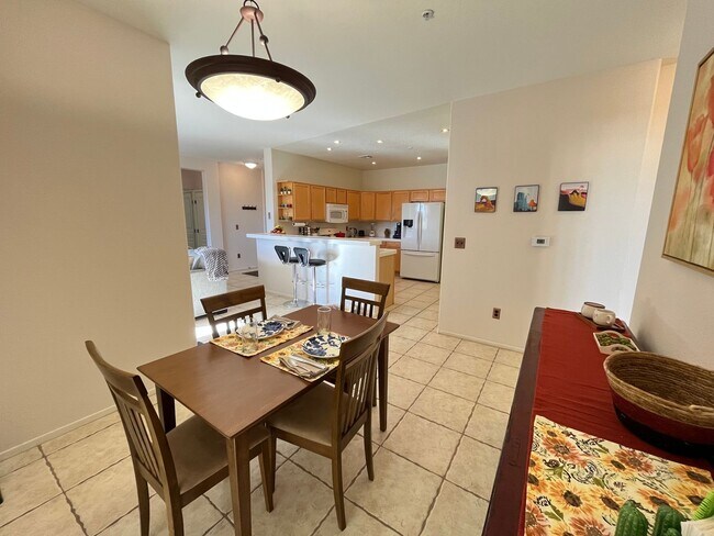 Building Photo - Summerlin Fully Furnished Condo on Golf Course!