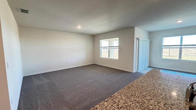 Building Photo - 914 Princess Sabal Pt