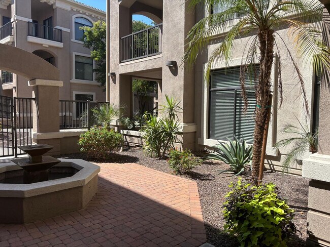 Building Photo - 11640 N Tatum Blvd