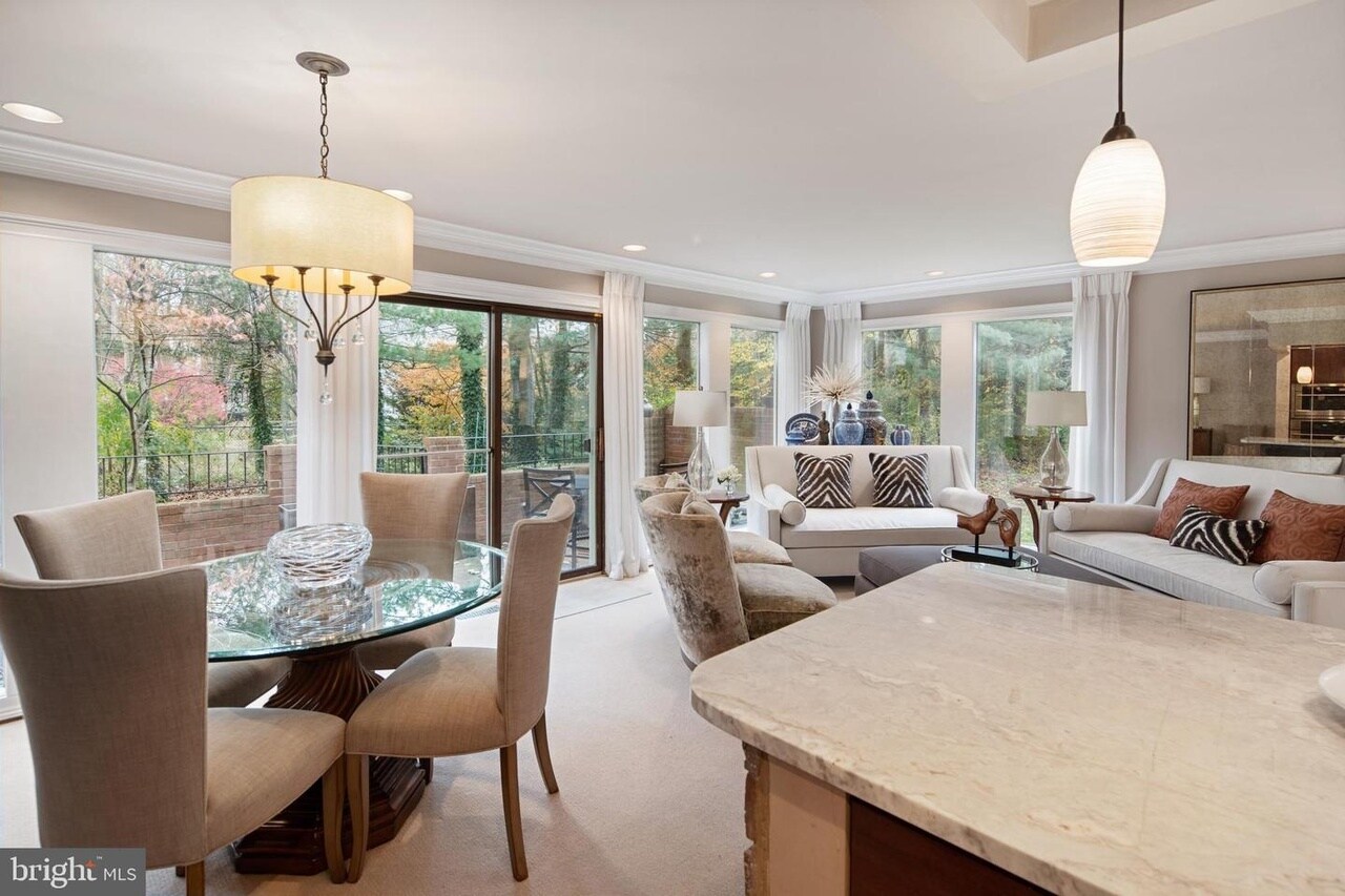 Building Photo - 70 Sutphin