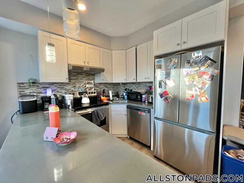 Building Photo - 39 Long Ave