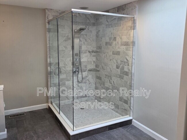 Building Photo - 9834 Chimney Sweep Ln