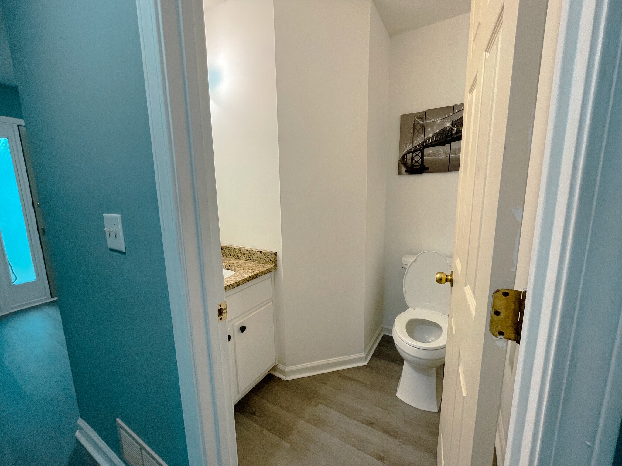 .5 Restroom - 330 Fountainmist Trail