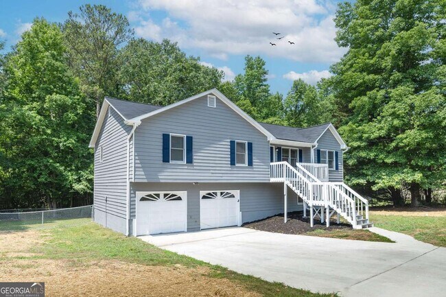 Primary Photo - 493 Silverthorne Cir