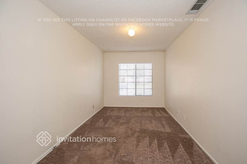 Building Photo - 43301 32nd St W