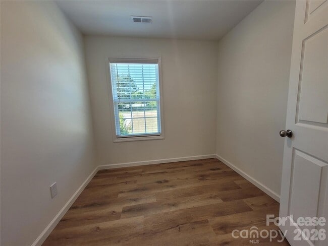 Building Photo - 115 Dorchester Ln