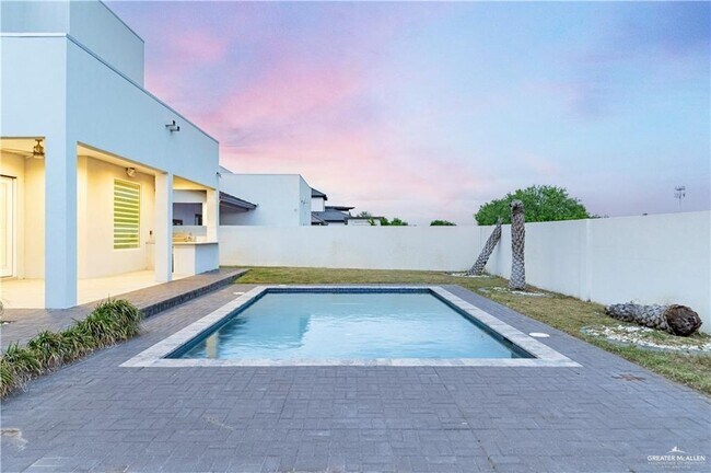 Building Photo - 29 Doctor's Dr