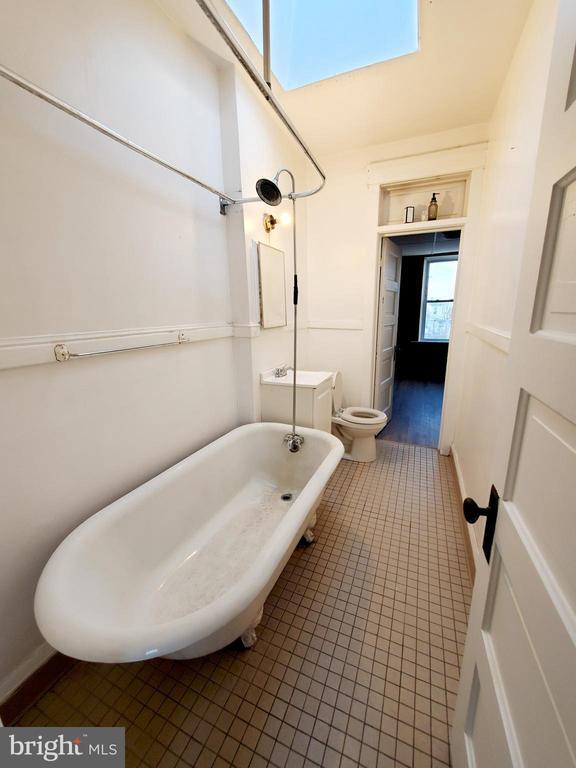 Building Photo - 2729 Ashland Ave