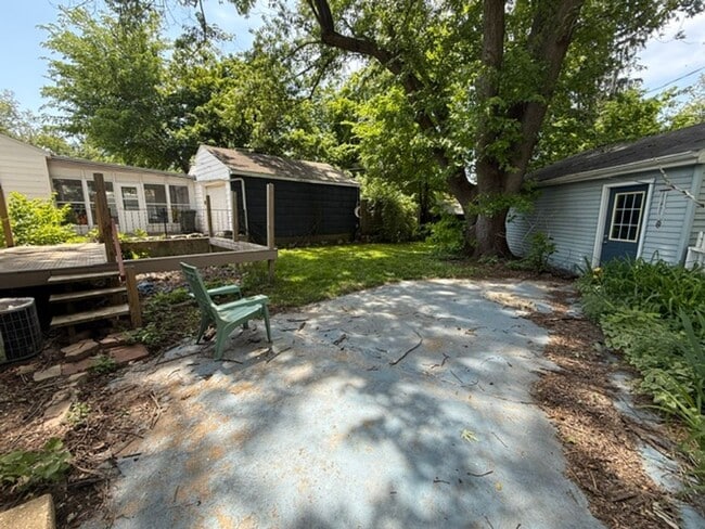 Building Photo - Inviting 2 Bed, 1 Bath Home in Peaceful Urbana Neighborhood